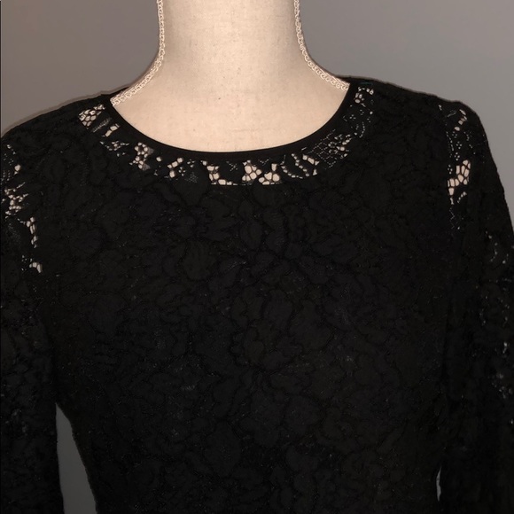Banana Republic black lace bell sleeve dress - Picture 6 of 8